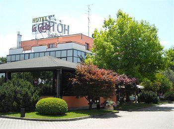 Hotel La Corte Rubiera Bagian luar foto